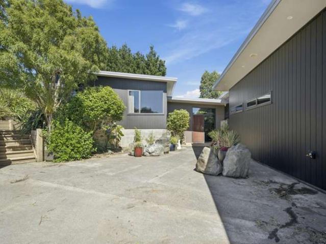 Property for sale in Linden, Wellington