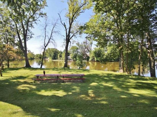 Condo for sale in Three Rivers, Michigan