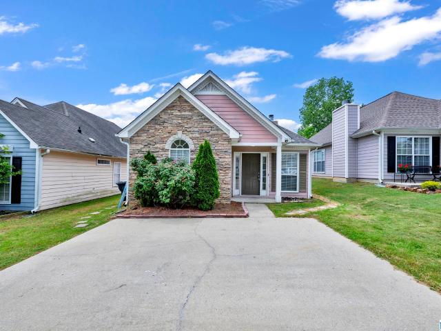 House for sale in Calera, Alabama
