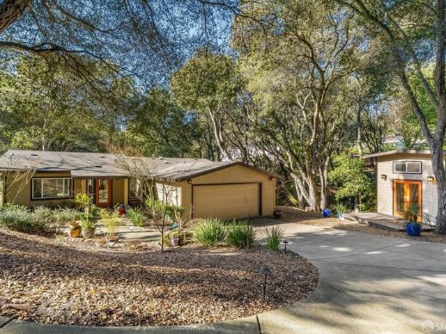House for sale in Orinda, California