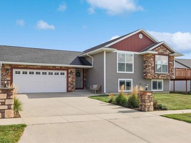 House for sale in Williamsburg, Iowa