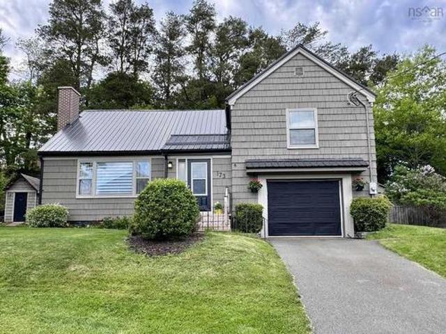 House for sale in New Glasgow, Nova Scotia