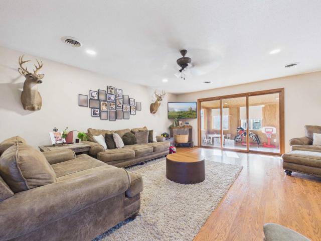 House for sale in Gainesville, Missouri