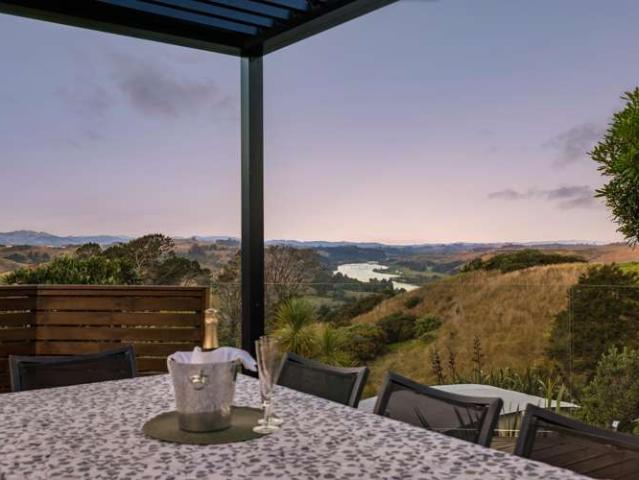 Property for sale in Auckland, Oroua County