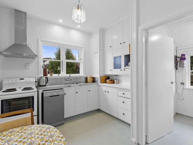 House for sale in Days Bay, Wellington