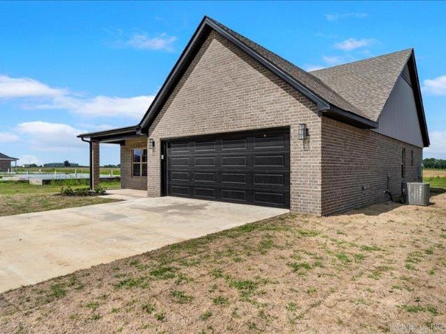House for sale in Ark