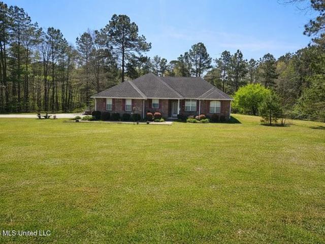 House for sale in Collins, Mississippi