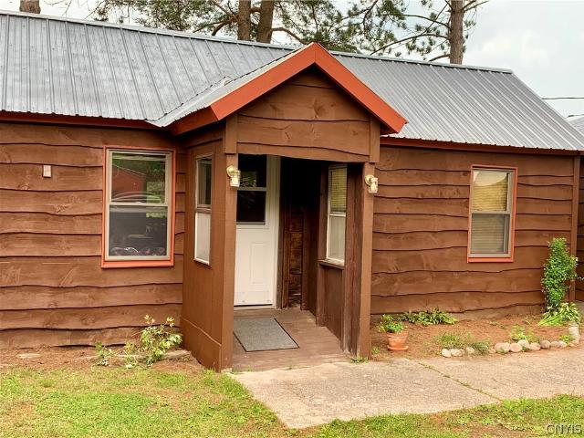 House for sale in Oneida, New York