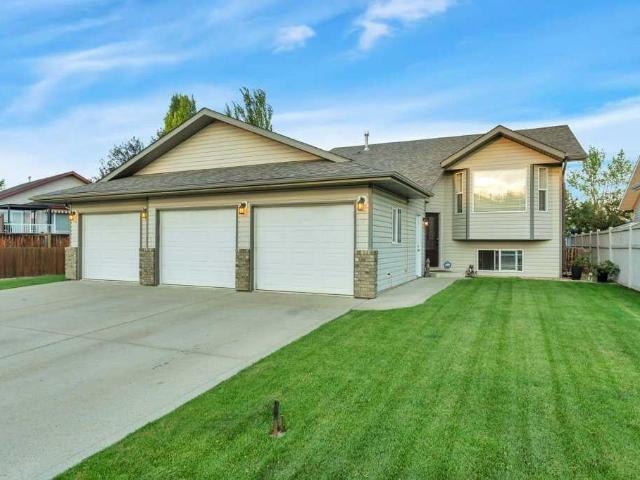 House for sale in Alberta