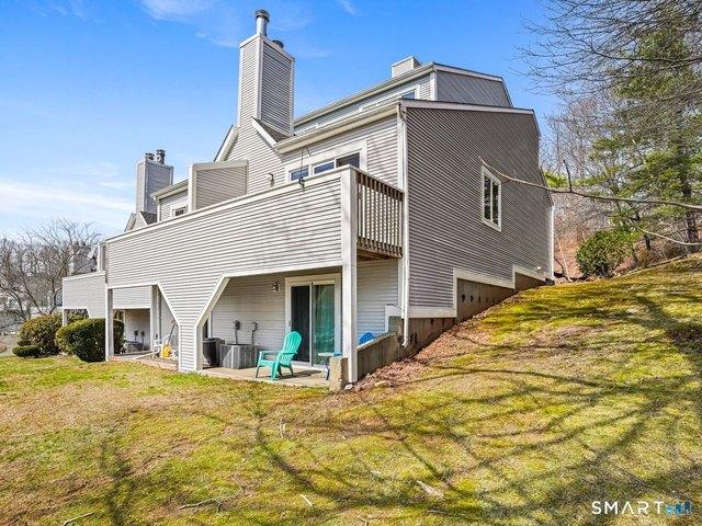 Townhouse for sale in East Haven, Connecticut