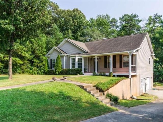 House for sale in Dawsonville, Georgia