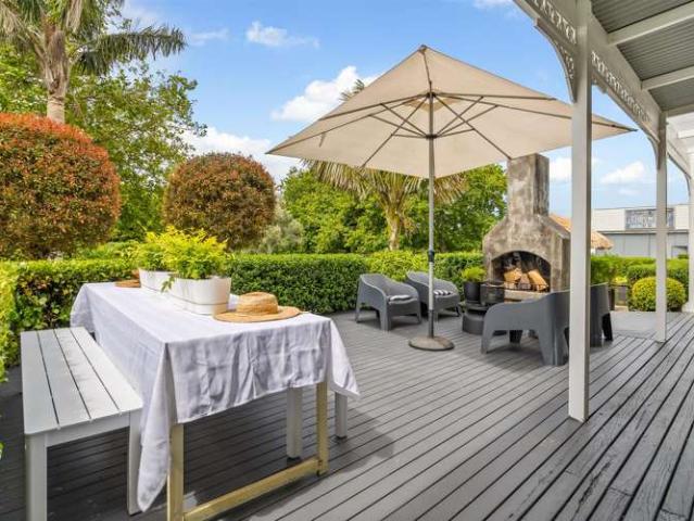 Property for sale in Waimauku