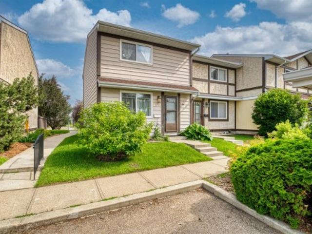Townhouse for sale in Wedgewood, Alberta