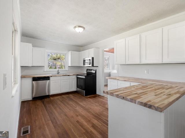 House for sale in Paulding, Georgia
