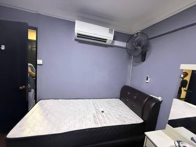 Room for rent in 23 North West