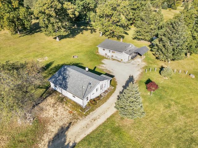 House for sale in Mchenry, Illinois