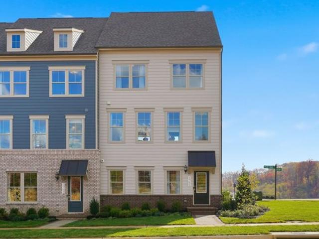 Townhouse for sale in Virginia
