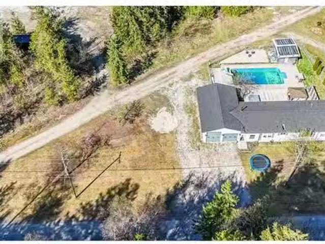 House for sale in Revelstoke, Columbia-Shuswap Regional District
