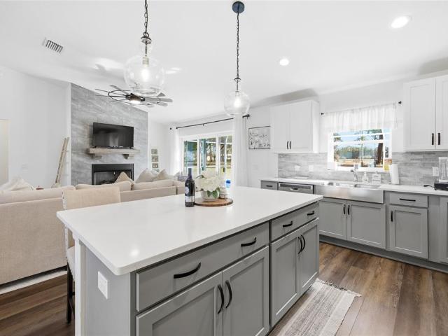 House for sale in Anthony, Florida