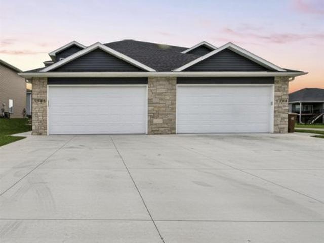 Townhouse for sale in Village West, Lincoln