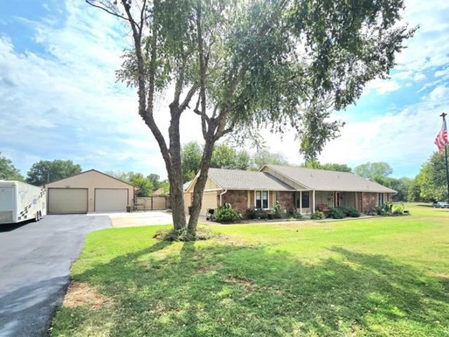 House for sale in Owasso, Tulsa County