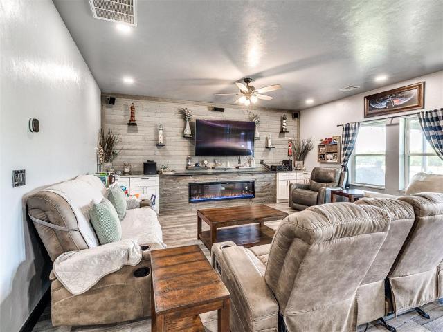 House for sale in Dibble, Oklahoma