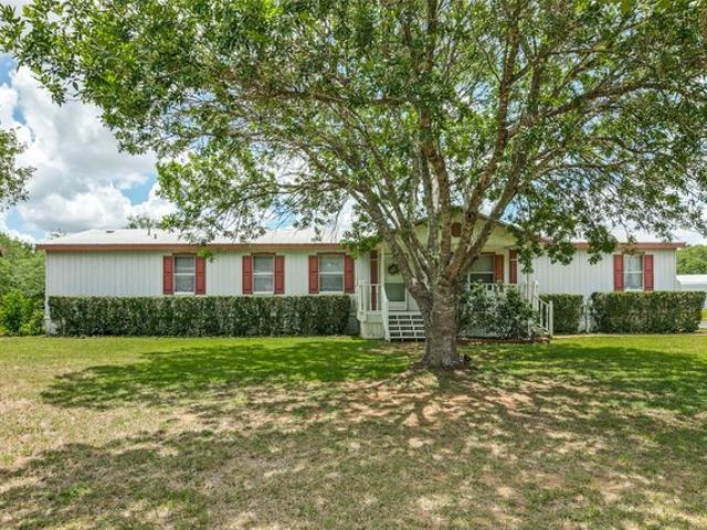 House for sale in Elmendorf, Texas