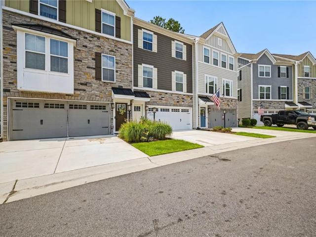 Townhouse for sale in Virginia