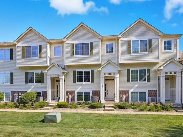 Townhouse for sale in Aurora, Illinois
