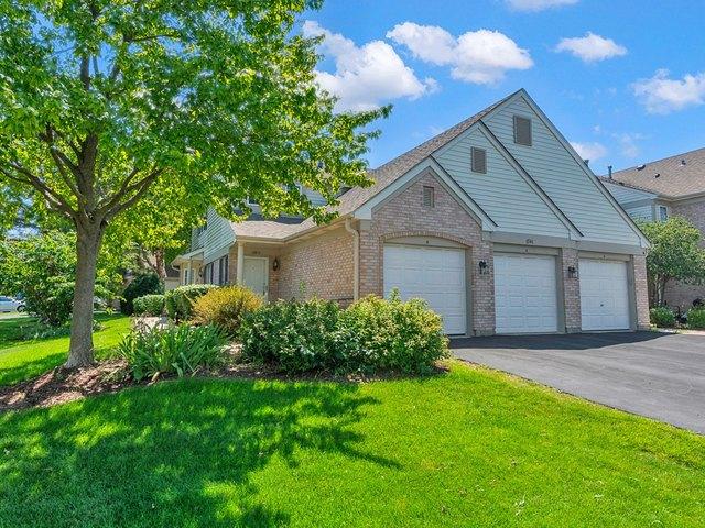 Condo for sale in Schaumburg, Illinois