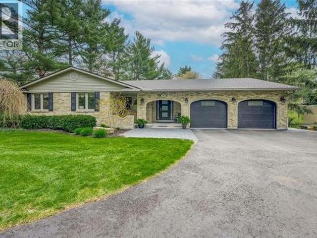 House for sale in Brights Grove, Ontario