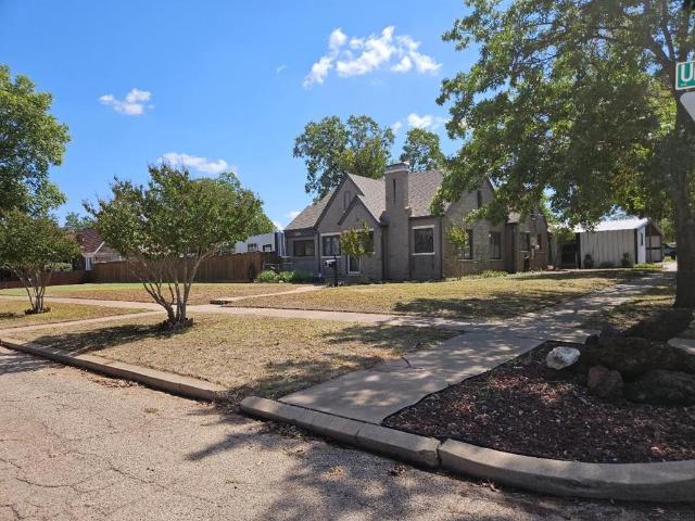 Property for sale in Taylor, Texas