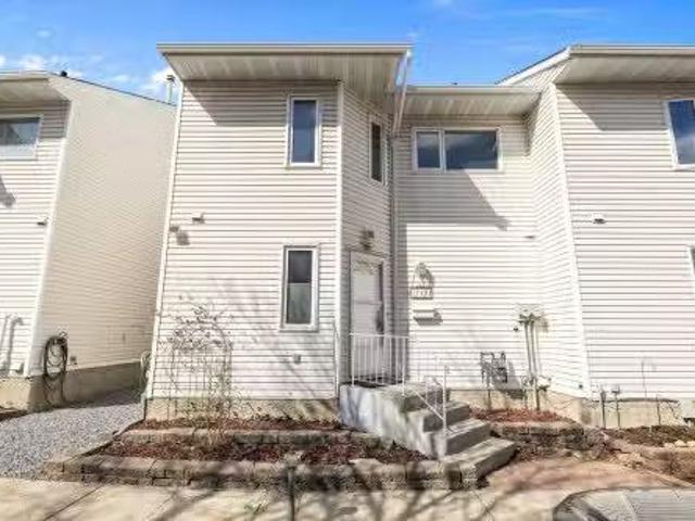 Condo for sale in Wedgewood, Alberta