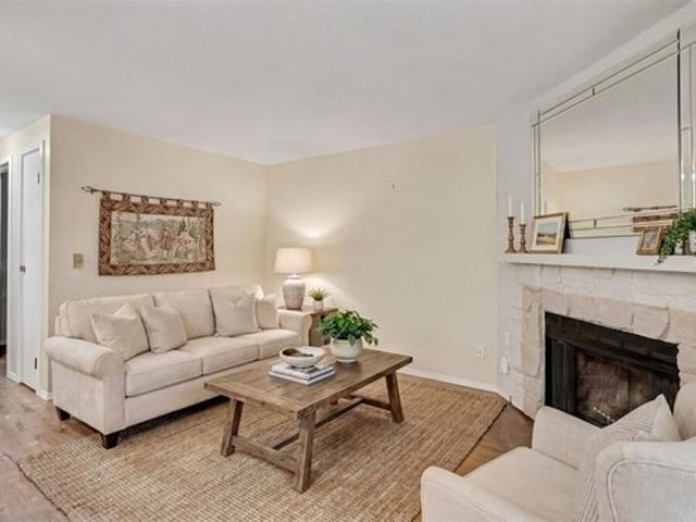 Condo for sale in Renton, Washington