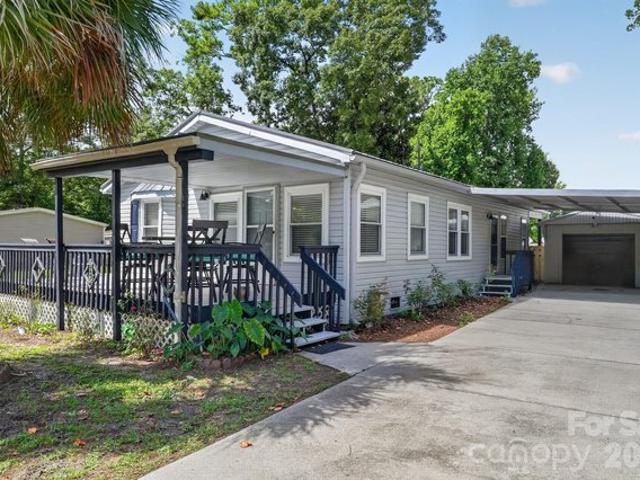 House for sale in Ocean Isle Beach, Brunswick County