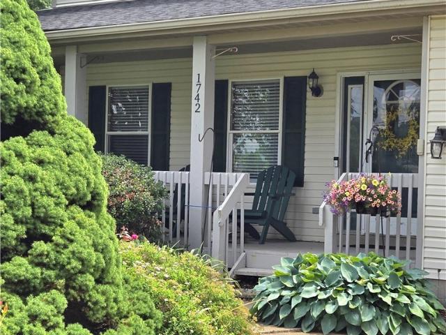 House for sale in Summit, Ohio