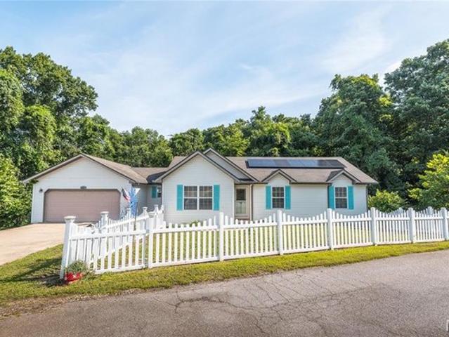 House for sale in Saint Robert, Missouri