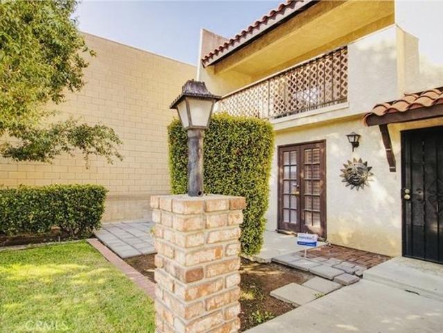 Condo for sale in Bellflower, California