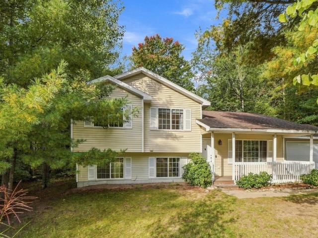 House for sale in The Oaks, Green Lake Township
