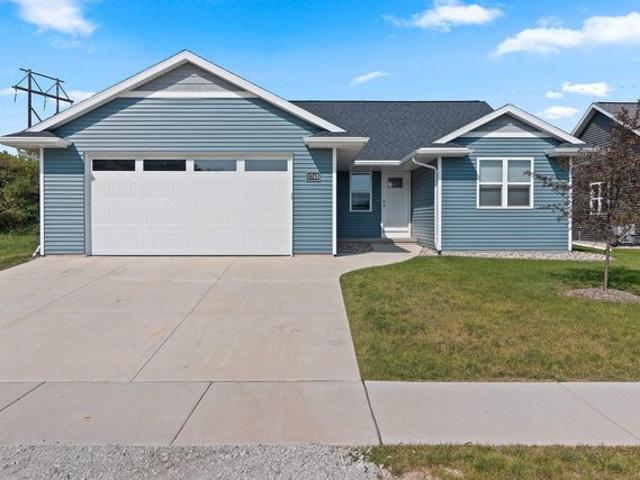 House for sale in Neenah, Winnebago County