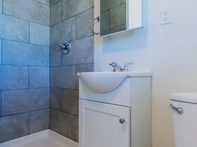 Apartment for rent in Canoga Park, California