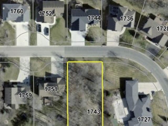 Land for sale in Waconia, Minnesota