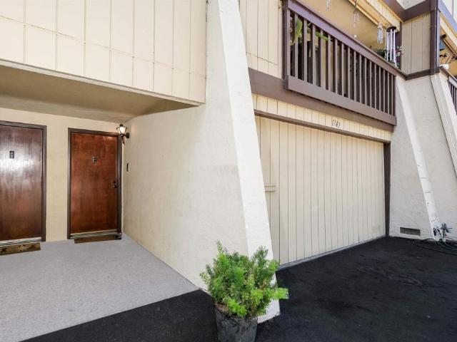 Townhouse for sale in Hayward, California