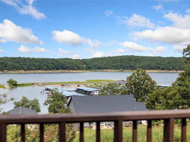 House for sale in Diamond City, Boone County