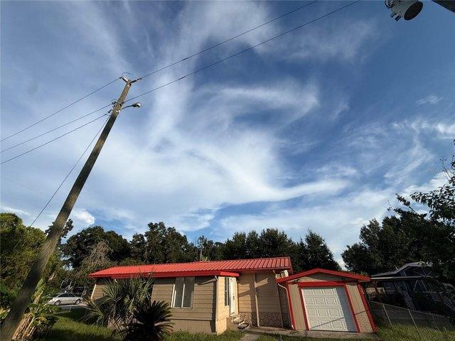 House for sale in Ocklawaha, Florida