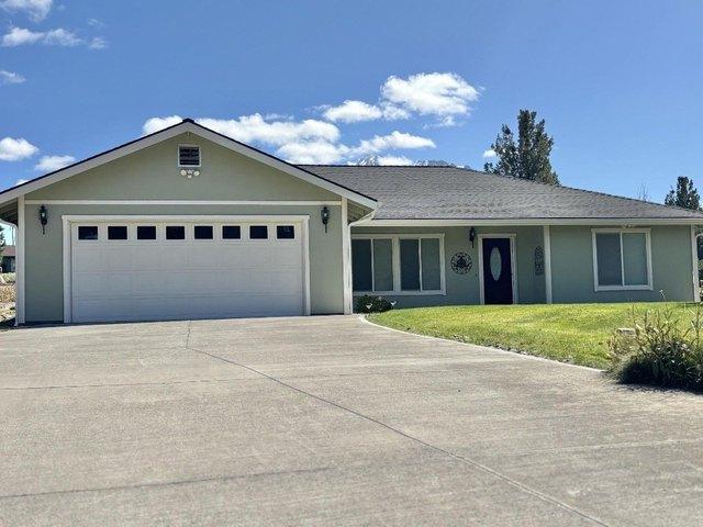 House for sale in Weed, Siskiyou County