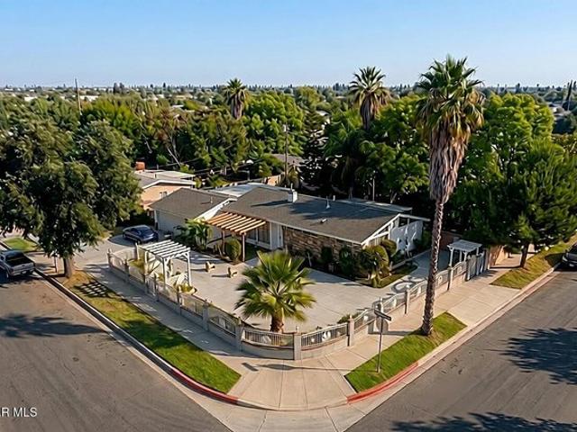 House for sale in Canoga Park, California