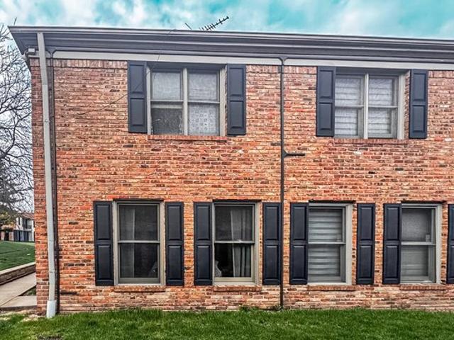 Condo for sale in Hoffman Estates, Illinois