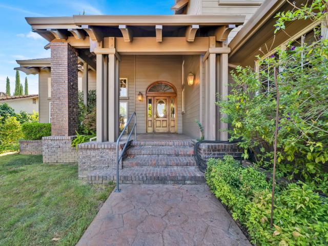 House for sale in The Bluffs, Redding