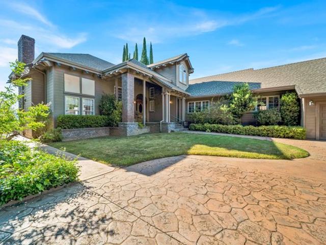 House for sale in Redding, Shasta County